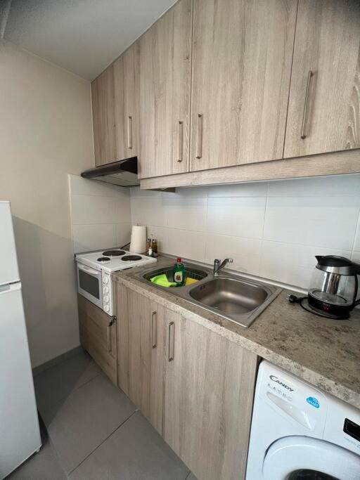 Penthouse Apt In Downtown Apartment Heraklion  Bagian luar foto