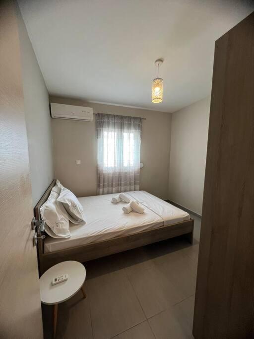 Penthouse Apt In Downtown Apartment Heraklion  Bagian luar foto
